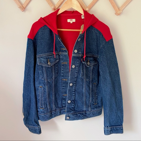 Levi’s Boyfriend Trucker Denim Jacket - Picture 7 of 10